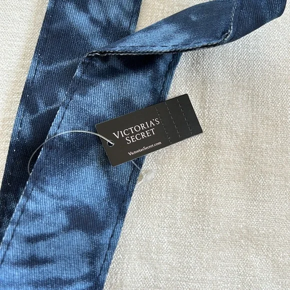 Blue tie dye tote bag NWT - Picture 2 of 3